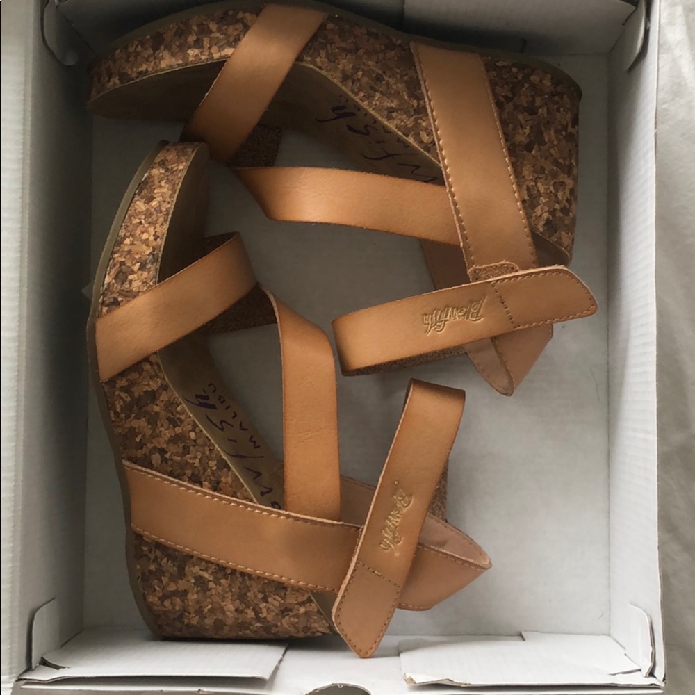 Blowfish nude Hapuku wedges